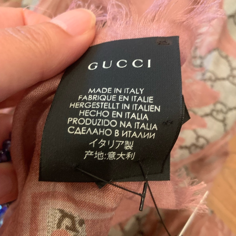 Gucci scarf ❌ Last One❌ - Picture 5 of 10